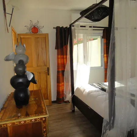 Le Clos Fleuri Apartment Le Lavandou